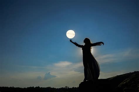 La Luna Llena En Acuario Trae Prosperidad Para 4 Signos Del Zodiaco