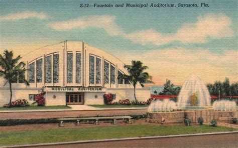 Vintage Postcard Fountain And Municipal Auditorium Civic Center