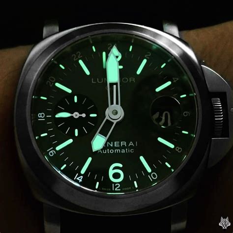 One Of The Many Reasons To Love A Panerai Lume Panerai Central