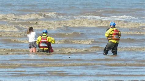 Photos Burnham On Sea Coastguards Rescue Girl Stuck In Mud In Sea At Brean