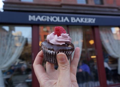 New York Cliché Of The Day Magnolia Bakery Cupcakes New York Cliché