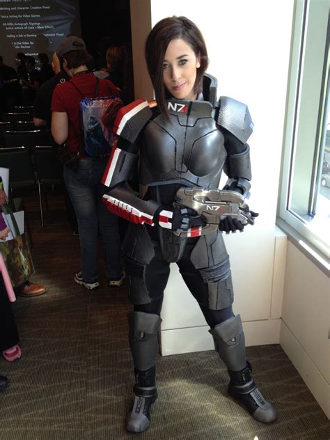 Femshep Cosplay Awesome Cosplay Best Cosplay Cosplay Ideas Cosplay