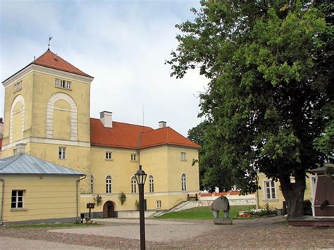 Ventspils Castle, Ventspils, Latvia - SpottingHistory.com