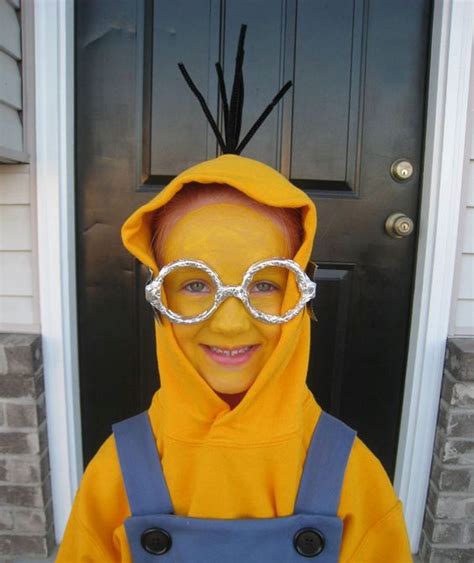 minions halloween costume ideas   cute  funny flawssy