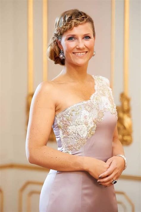 挪威奇葩公主放棄王室官方職務，專心和「薩滿」男友搞事業 每日頭條