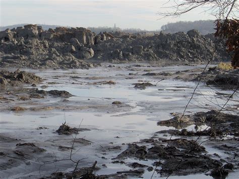 Federal Court Orders Epa To Get Moving On Coal Ash Rules Facing South