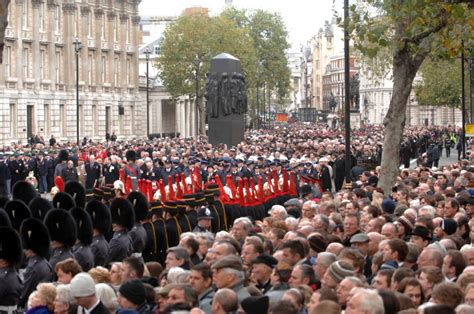 Queen Leads Remembrance Sunday Tribute To War Dead