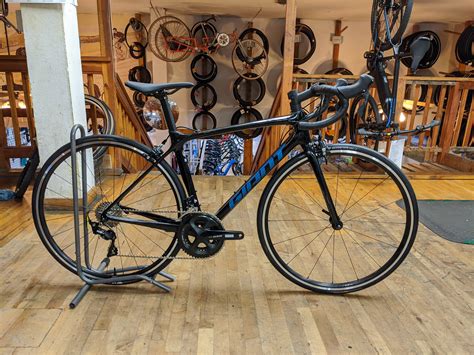 A Giant Nbd 2021 Giant Tcr Advanced 2 Pro Compact Rbicycling