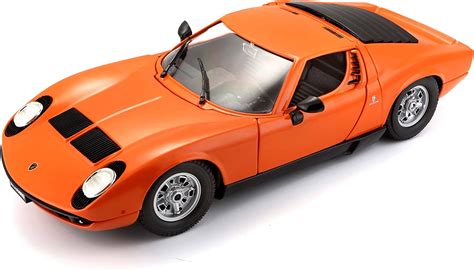 Bburago 118 Gold Lamborghini Miura 1968 Color May Vary