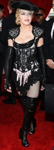Photos Madonna Bares Bare Butts At The Grammy Awards