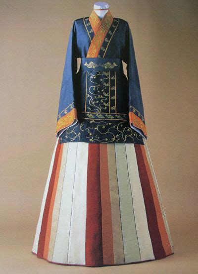 고구려 고분벽화에서 재현한 삼국시대 한복 한국 드레스 전통 드레스 궁중 의상
