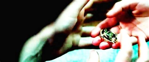 Having blonde hair like their mother, a gentle personality (unlike katniss' prickly one), and a talent for healing, as opposed to katniss' talent for hunting. How did Prim die and why? - Mockingjay Answers - Fanpop