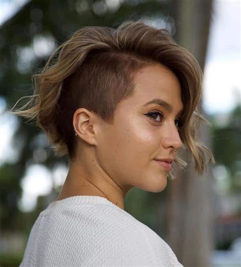 10 Model Rambut Undercut Wanita Untuk Tampil Unik Dan Stylish