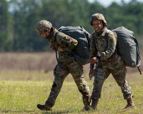 10 Facts About Women In The Military The News Herald