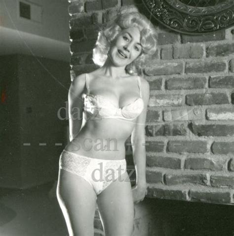 1950s Ron Vogel Photo Sexy Blonde Pinup Girl Pat Marlow Cheesecake