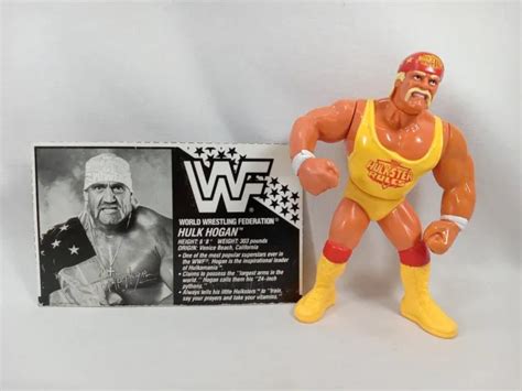 VINTAGE WWE WWF Wrestling HULK HOGAN Action Figure Titan Sports Hasbro