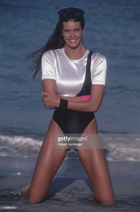 Elle Macpherson Sports Illustrated Swimsuit 1990 Getty Images