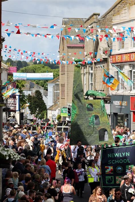 Mazey Day Makes A Spectacular Comeback In Pictures Cornwall Live