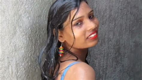 Desi Village Woman Bath Indian Lady On Open Bath Youtube