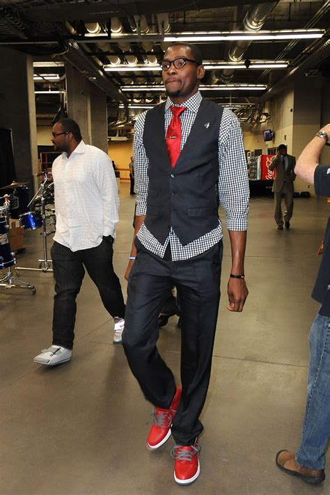 Kevin Durant Vest Red Sneakers Glasses Oklahoma City Thunder
