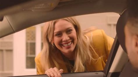 Cinebuzz · Hilary Duff Reencarna Lizzie Mcguire Em Primeira Prévia Do