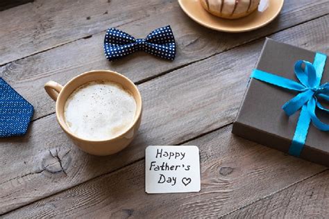 Here's a list of the best fathers day gifts you can give in 2021 Best 6 Father's Day Gifts in Singapore for All Kinds of ...