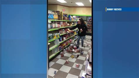 Quickchek Freak Out Woman Caught On Camera Trashing Store