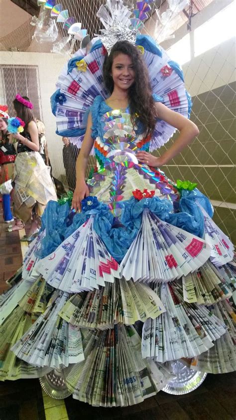 Feita De Recicláveis Vestidos Hechos De Reciclaje Vestidos