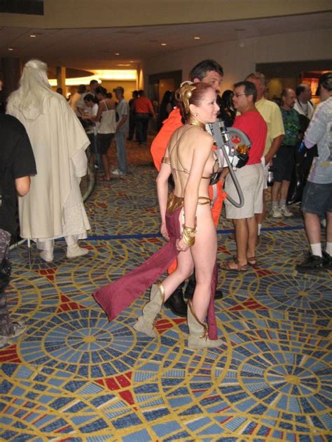 Slave Leia Pussy Slip Cumception