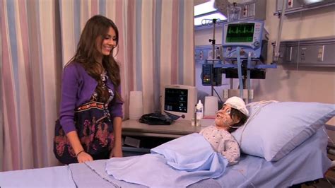 Tori Vega Save Rex From Dying In The Hospital On Victorious Youtube