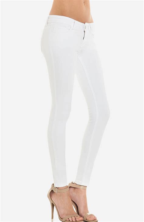 Classic Skinny Jeans In White Dailylook