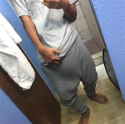 Pics Gray Sweatpants Challenge Internet Freaks Over Sexy New Viral