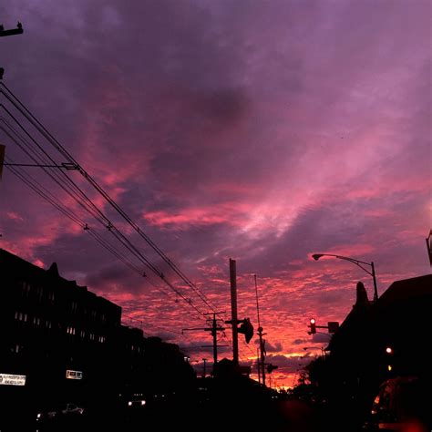 Magenta And Violet Sky Over An Urban Skyline Via Godofcum Pretty Sky