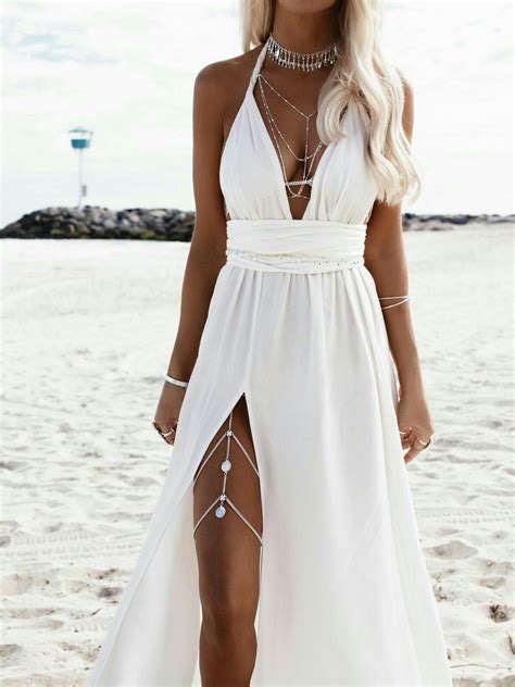 I Think This Is Beautiful For A Beach Wedding Cute Wedding Dress Dream
