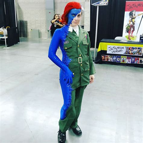 This Mystique Costume At Comic Con Completely “blue” Everyone Away Bored Panda