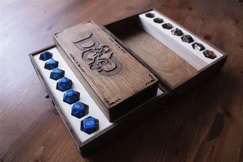 Dungeons And Dragons Wooden Box And Dice Tower Giochi Da Tavolo