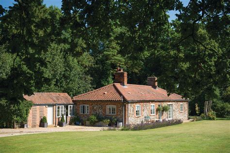 An 18th Century Gamekeepers Cottage In Norfolk Homes And Antiques