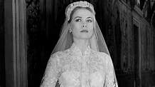 Grace Kelly, storia (e curiosità) dell'abito da sposa | Vogue Italia