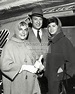 GARY COOPER WITH WIFE VERONICA AND DAUGHTER MARIA IN 1961 8X10 PHOTO ...