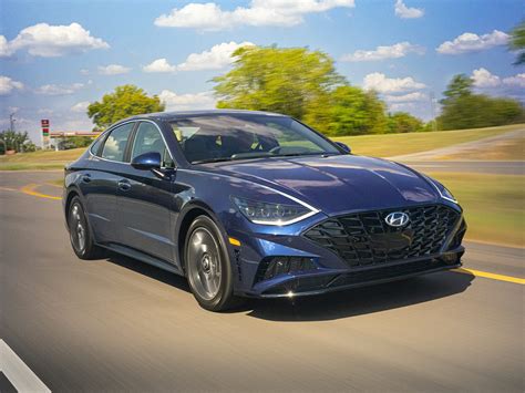 The 2021 hyundai sonata has a lower profile and wider stance, coupled with a modern cabin with see how the 2020 sonata sel matches up against the 2020 toyota camry se and 2020 honda. New 2020 Hyundai Sonata - Price, Photos, Reviews, Safety ...