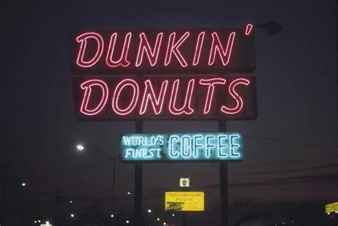 Dunkin Donuts Neon Sign At Night Skokie Il 1975 Neon Signs