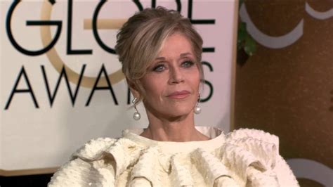 Jane Fonda Golden Globe Awards Fashion Arrivals 2016 Screenslam Youtube