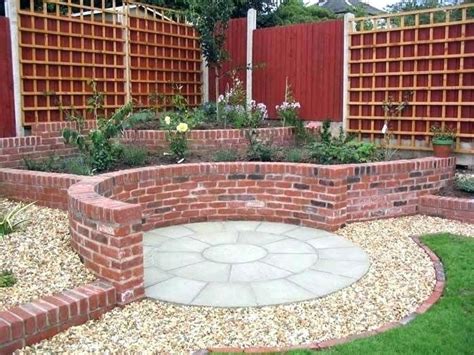 Curved Garden Wall Curved Brick Garden Walls Curved Rendered Garden