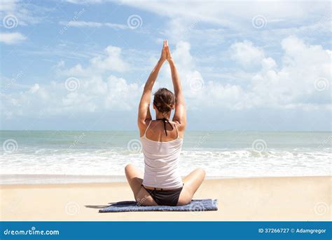 Woman Doing Yoga In Front Of Ocean Stock Image Image Of Ocean Beach 37266727