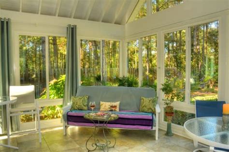 30 Stunning Ideas Of Bright Sunrooms Designs
