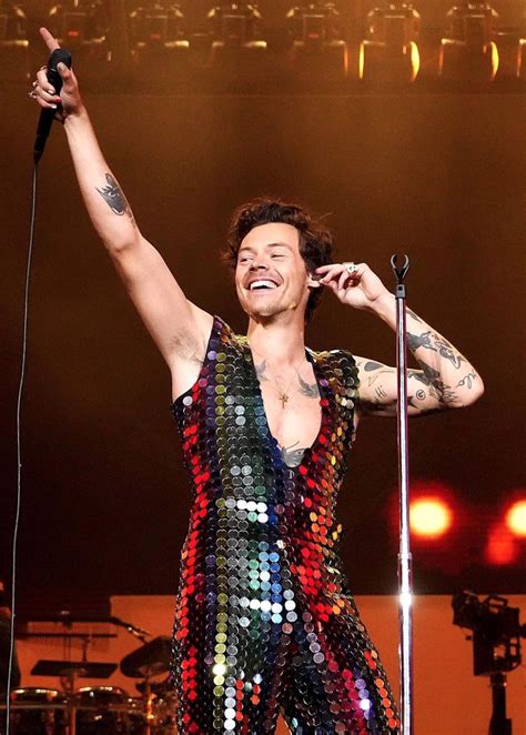 Harry Styles At Coachella Stars In This Week S Looks Of The Week