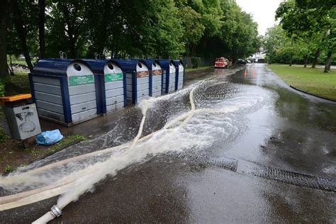 It is one of the oldest technical universities in germany with highly ranked programs in civil, mechanical. Fotostrecke: Unwetter in Stuttgart und Region: Sturzflut hält Einsatzkräfte auf Trab Bild 8 von ...