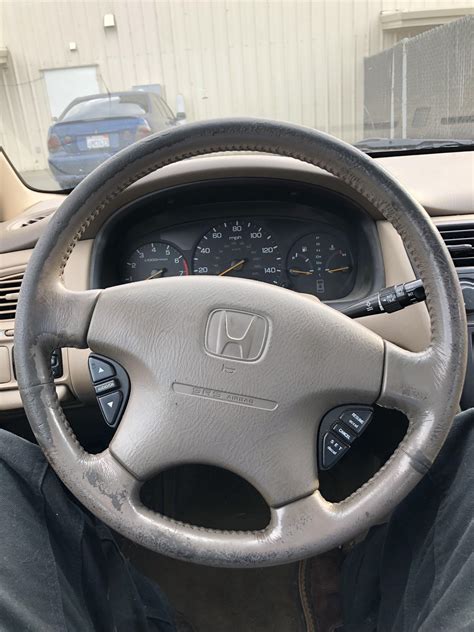 The Steering Wheel Of My 2001 Honda Accord Rwellworn