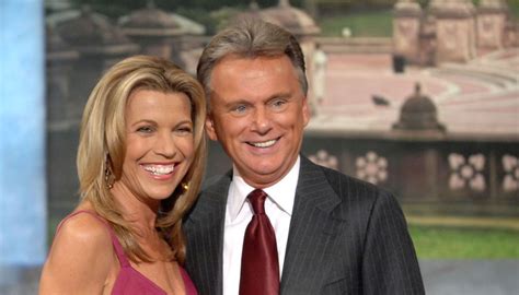 An unofficial wheel of fortune subreddit managed by the staff of wheel fan and news site buyavowel.boards.net. Vanna White hosts 'Wheel of Fortune' after Sajak has surgery