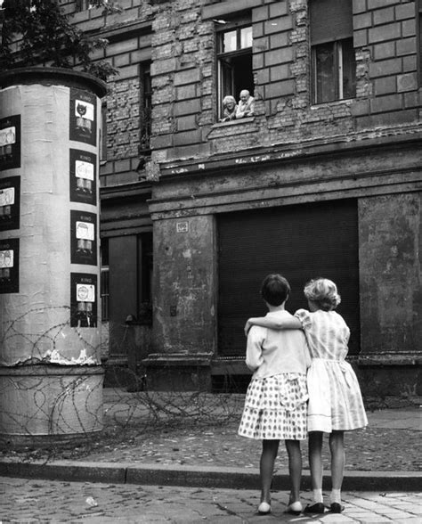 berlin wall in cold war s era [images gallery] forum fusoelektronique